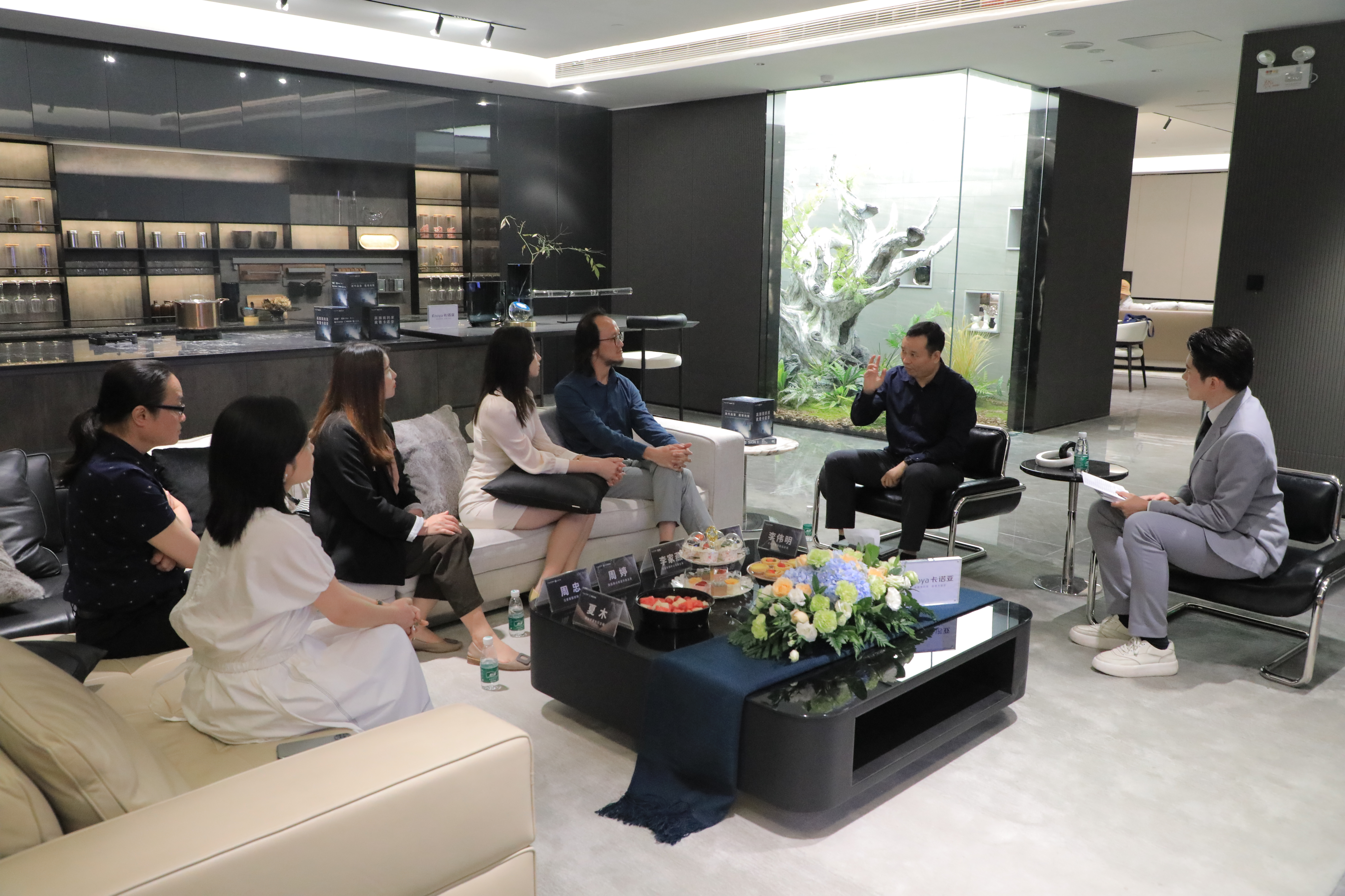 迭代品鑒，居境向新|媒體大咖共同探秘卡諾亞全新一代沉浸式體驗空間